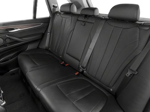 Used 2018 BMW X5 xDrive40e w/ Driving Assistance Package image 17