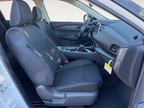 New 2026 Nissan Rogue S image 15