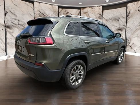 Used 2019 Jeep Cherokee Latitude Plus w/ Cold Weather Group AWD/4WD image 8