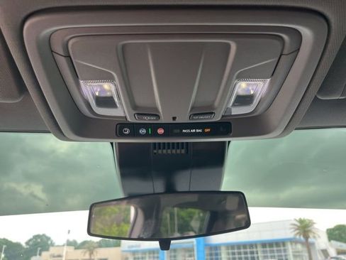 Used 2025 Chevrolet Silverado 1500 LT w/ Z71 Off-Road Package AWD/4WD image 29