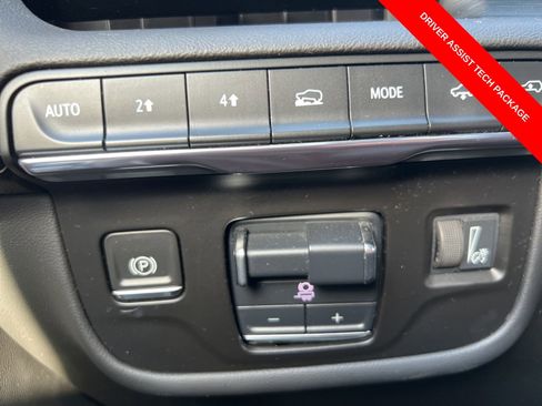 Used 2021 Cadillac Escalade ESV Sport w/ Driver Assist Tech Package image 22