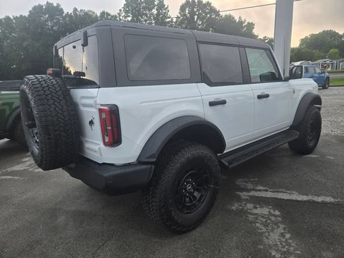 New 2026 Ford Bronco Outer Banks w/ Sasquatch Package AWD/4WD image 4