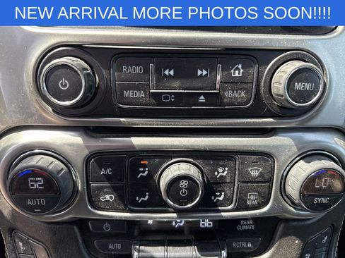 Used 2015 Chevrolet Suburban LTZ AWD/4WD image 12