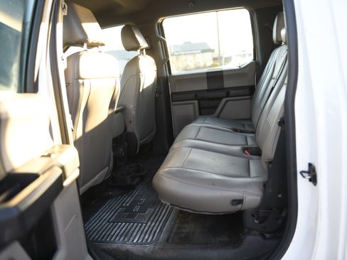 Used 2020 Ford F350 XL w/ Power Equipment Group image 17