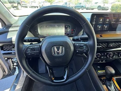 Used 2025 Honda Accord EX-L image 26