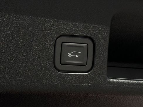 New 2026 Chevrolet Equinox EV RS image 26