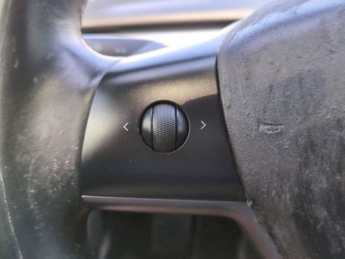 Used 2018 Tesla Model 3 RWD image 23