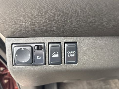 Used 2017 Nissan Frontier PRO-4X w/ Pro-4x Graphics Package image 12