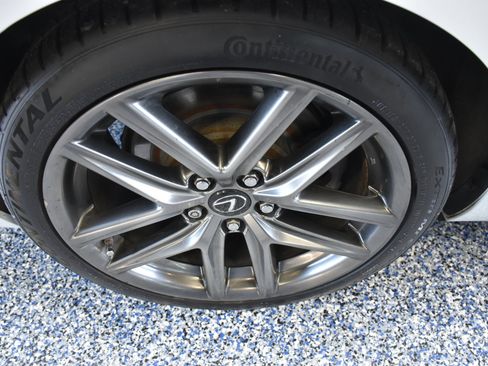 Used 2016 Lexus IS 300 F Sport image 36