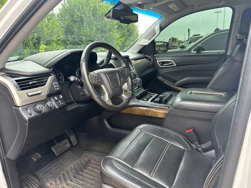 Used 2016 GMC Yukon XL Denali w/ Open Road Package AWD/4WD image 10