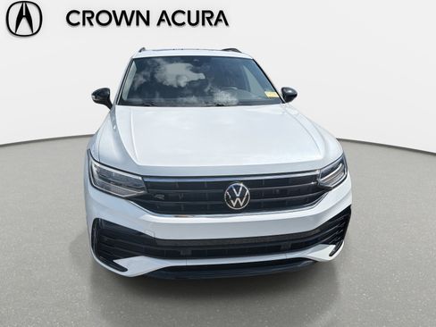 Used 2023 Volkswagen Tiguan SE R-Line image 8