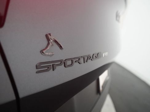 Used 2025 Kia Sportage X-Pro AWD/4WD image 34