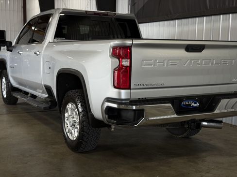 Used 2020 Chevrolet Silverado 2500 LTZ w/ LTZ Convenience Package AWD/4WD image 25