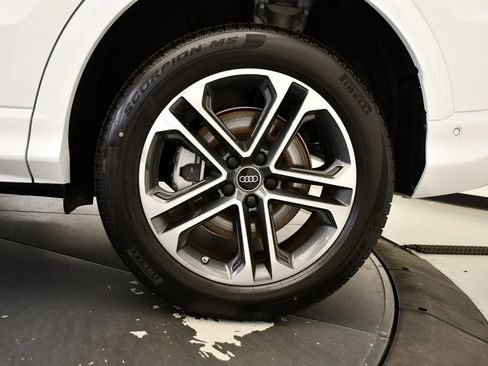 New 2025 Audi Q5 Premium image 14