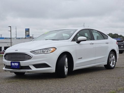 Used 2018 Ford Fusion S FWD image 14