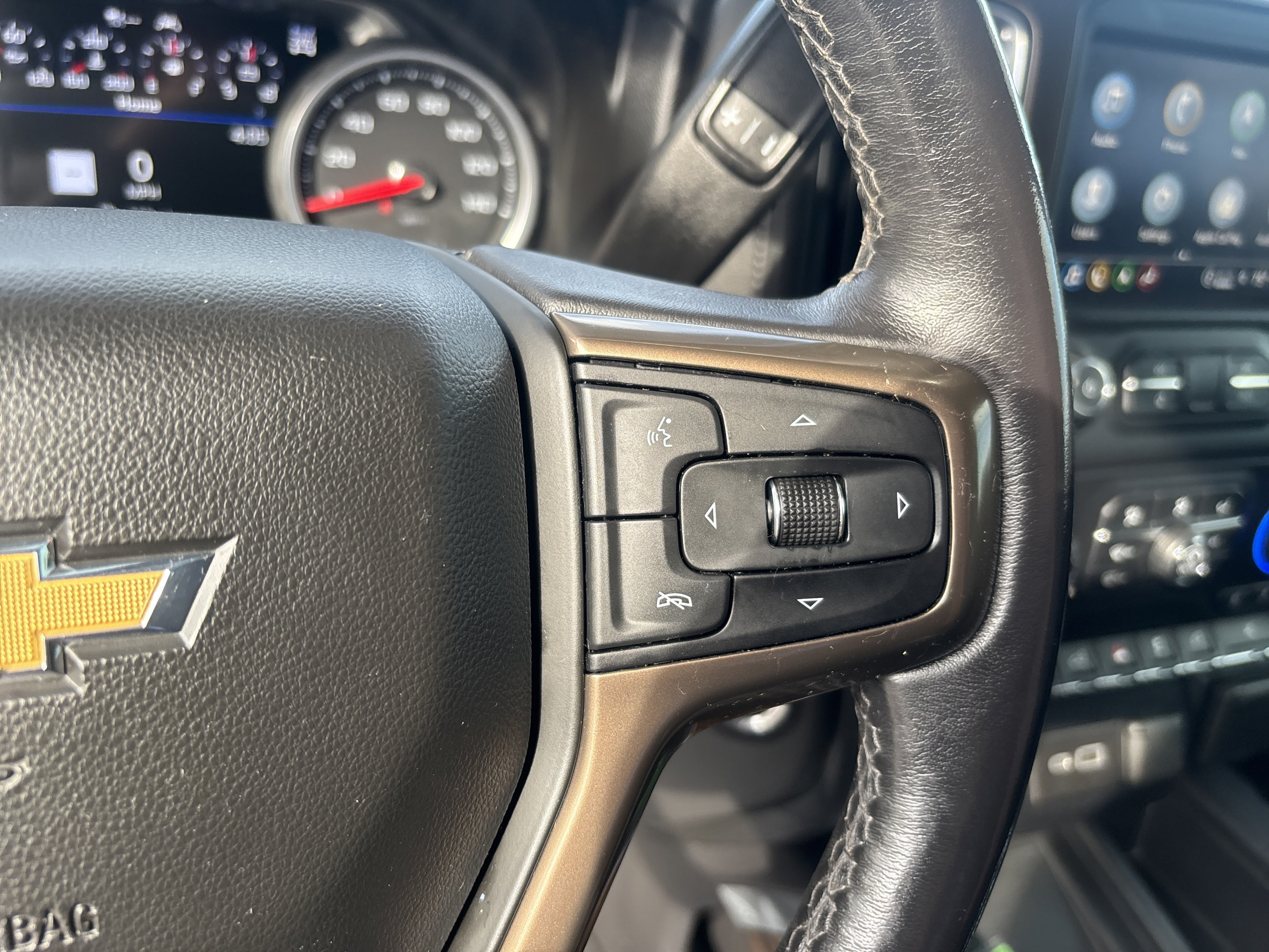 Used 2021 Chevrolet Silverado 1500 High Country w/ Technology Package AWD/4WD image 13