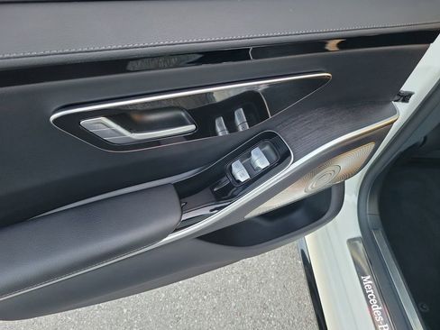 Used 2022 Mercedes-Benz S 500 4MATIC image 13