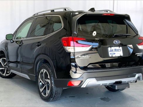 Used 2022 Subaru Forester Touring w/ Popular Package #3 image 10