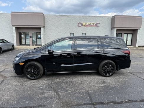 Used 2025 Honda Odyssey Sport-L image 9