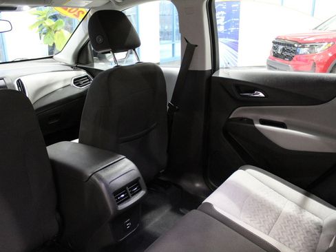 Used 2023 Chevrolet Equinox LS w/ Midnight Edition image 15