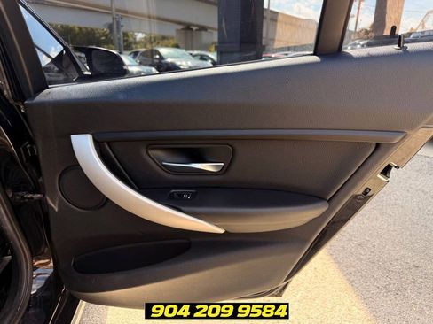 Used 2016 BMW 320i xDrive Sedan AWD/4WD image 32