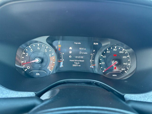 Used 2023 Jeep Compass Latitude AWD/4WD image 13