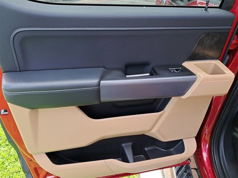 Used 2022 Ford F150 XLT w/ Equipment Group 302A High image 11