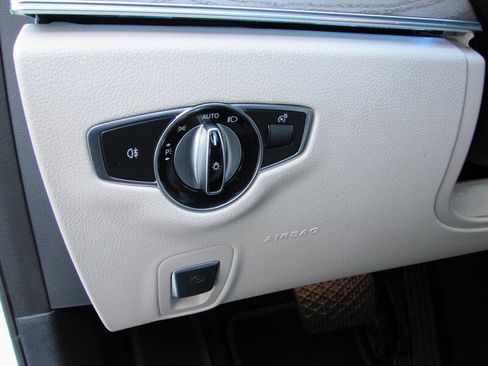 Used 2021 Mercedes-Benz E 350 Sedan w/ Premium Package image 10