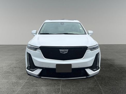 New 2025 Cadillac XT6 Sport w/ Platinum Package image 2