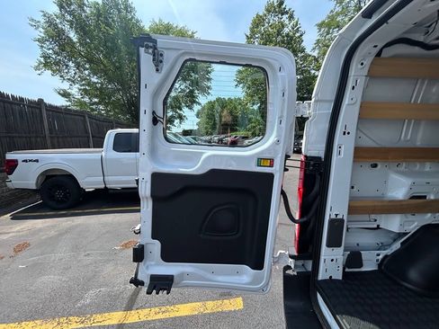 Used 2025 Ford Transit 250 Low Roof w/ Exterior Upgrade Package RWD image 8