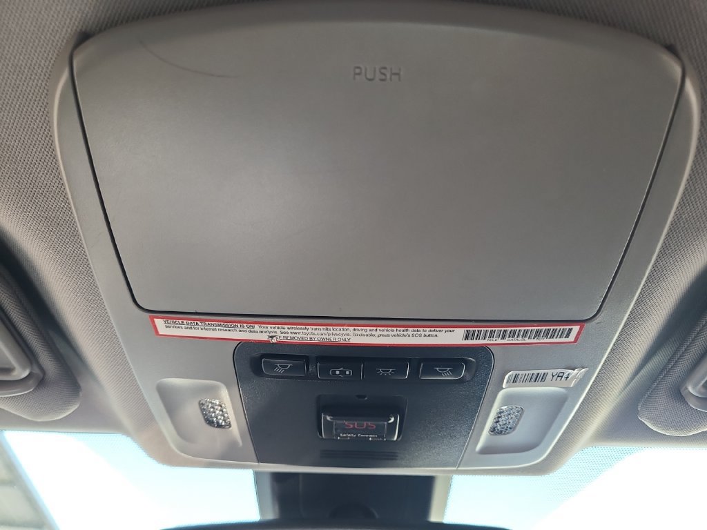 Used 2019 Toyota Camry XSE FWD image 19