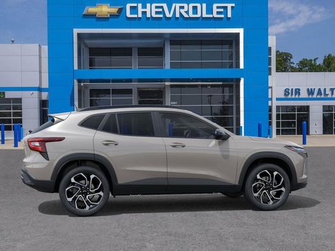 New 2026 Chevrolet Trax RS w/ Sunroof Package image 5