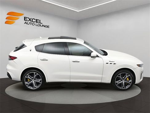 Used 2022 Maserati Levante Modena image 44