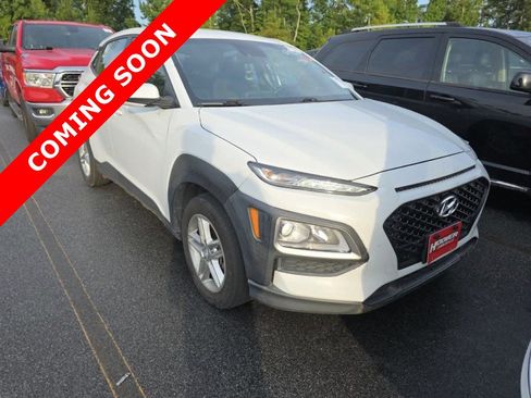 Used 2021 Hyundai Kona SE AWD/4WD image 3