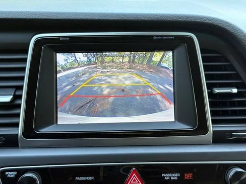 Used 2019 Hyundai Sonata Limited FWD image 16