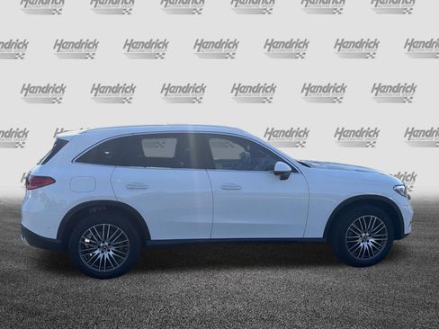 Used 2023 Mercedes-Benz GLC 300 4MATIC image 11