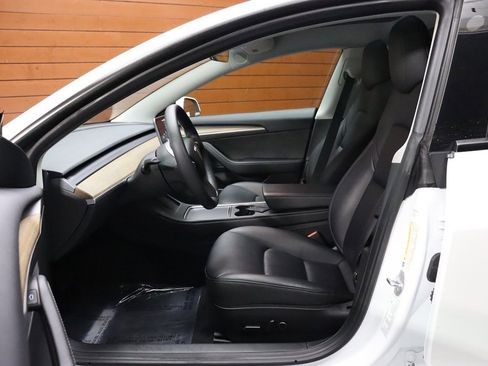 Used 2023 Tesla Model 3 Standard Range image 36