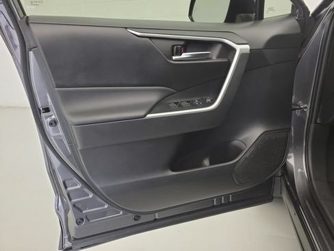 Used 2023 Toyota RAV4 XLE w/ Convenience Package FWD image 21