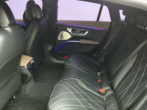 Used 2023 Mercedes-Benz EQS 580 4MATIC Sedan image 20