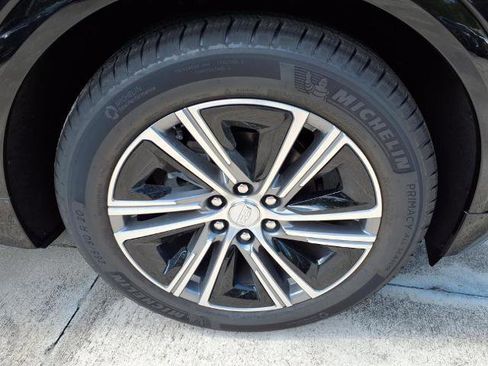 New 2025 Cadillac Lyriq Luxury image 6