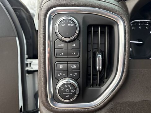 Certified 2022 GMC Sierra 1500 SLT w/ SLT Premium Package image 22