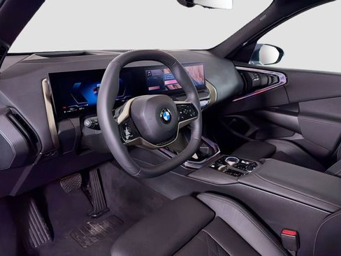 Used 2025 BMW X3 xDrive30i image 10