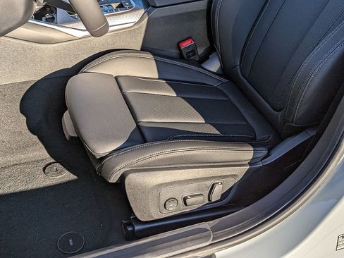 New 2026 BMW 330i xDrive Sedan image 15