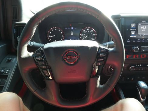 Used 2025 Nissan Frontier PRO-4X w/ Pro Premium Package AWD/4WD image 36