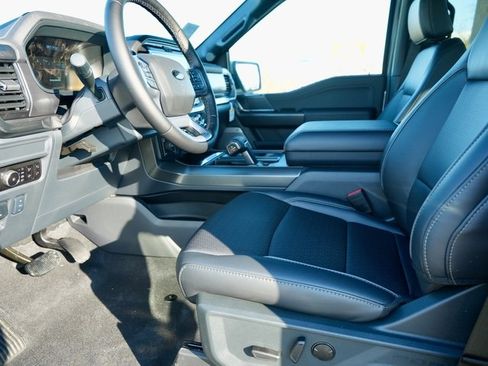 New 2025 Ford F150 Lariat w/ Equipment Group 501A Mid image 13