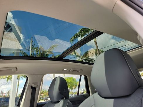 New 2026 Volkswagen Tiguan SE FWD image 8