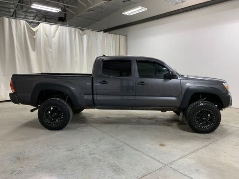 Used 2012 Toyota Tacoma 4x4 Double Cab image 10
