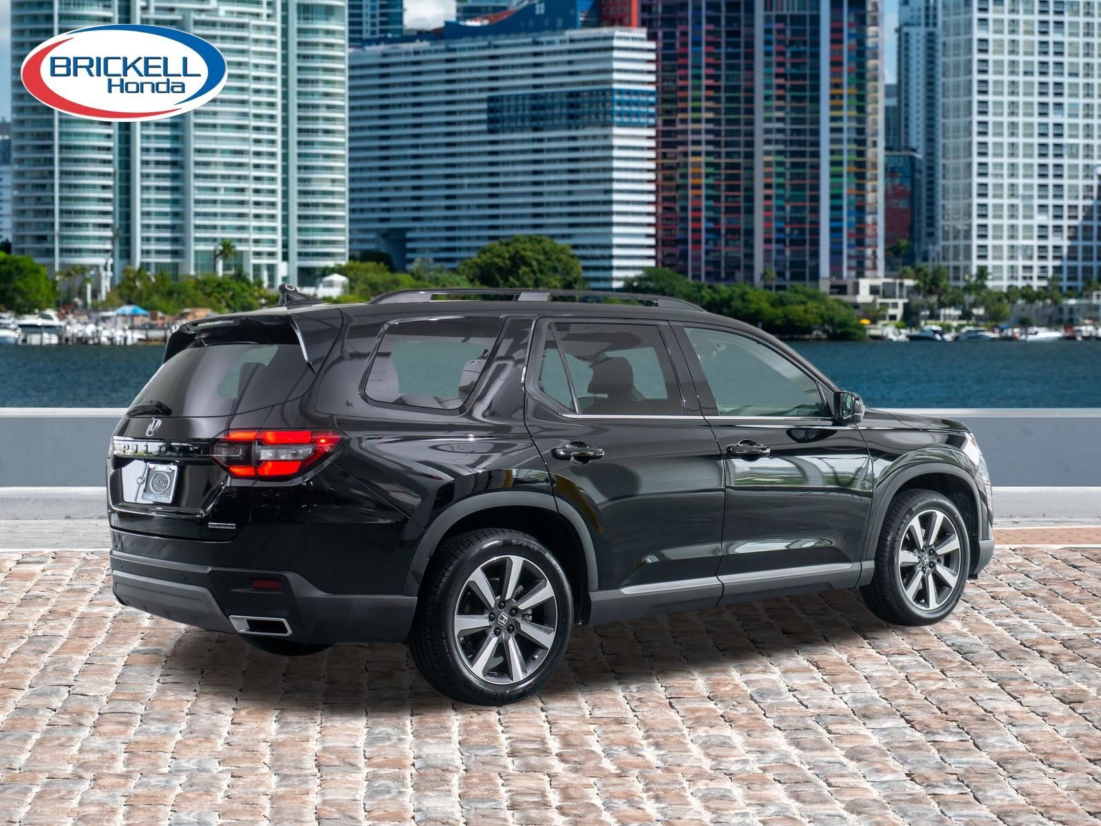 Certified 2023 Honda Pilot Touring image 8