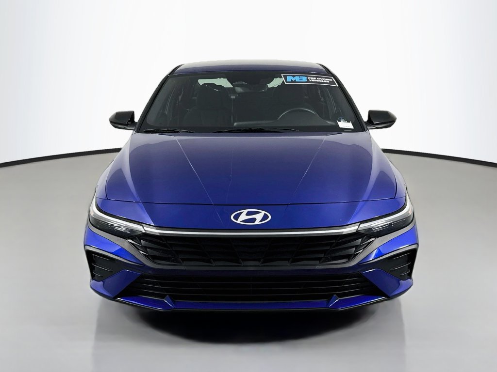 Used 2025 Hyundai Elantra Sport FWD image 2