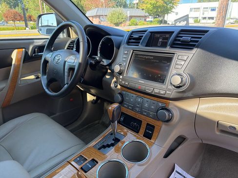 Used 2008 Toyota Highlander Limited image 22